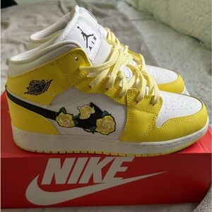 Jordan 1 Mid Dynamic Yellow Floral